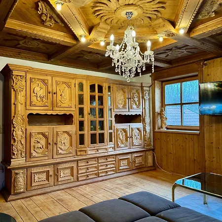 Haus Raphael - Schnitzereien - Am Waldrand - Hunde Willkommen - Ab Ende Juni Terrasse Verfuegbar Апартаменты Halsbach